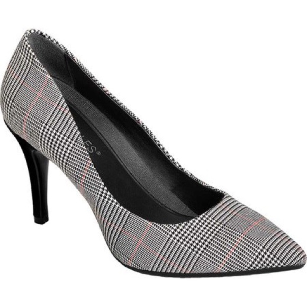 AEROSOLES Deal Breaker Pump in Plaid